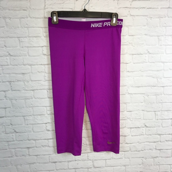 Nike Pants - Nike pro combat Capri purple small